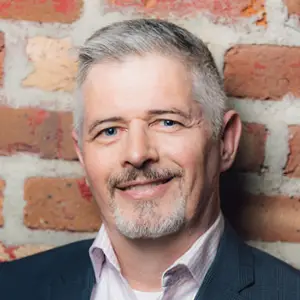 Headshot: Tom Kelly