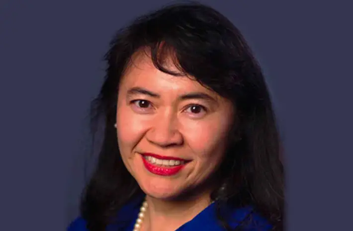 Headshot: Hanh Cao Yu